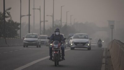 Penggunaan Kembali Masker di New Delhi Akibat Peningkatan Polusi Udara