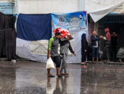 Hujan Lebat Melanda Gaza, Membuat Pengungsi Palestina Menderita Lebih Banyak