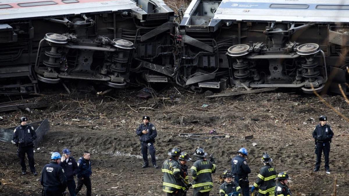 4 Orang Tewaskan dalam Tragedi Tergelincirnya Kereta di New York pada Tanggal 1 Desember 2013