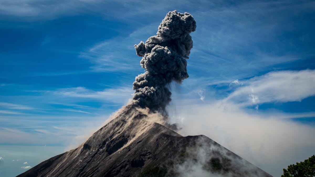 Meletusnya Gunung Berapi di Islandia Mengakibatkan Evakuasi 4.000 Warga Kota Grindavik