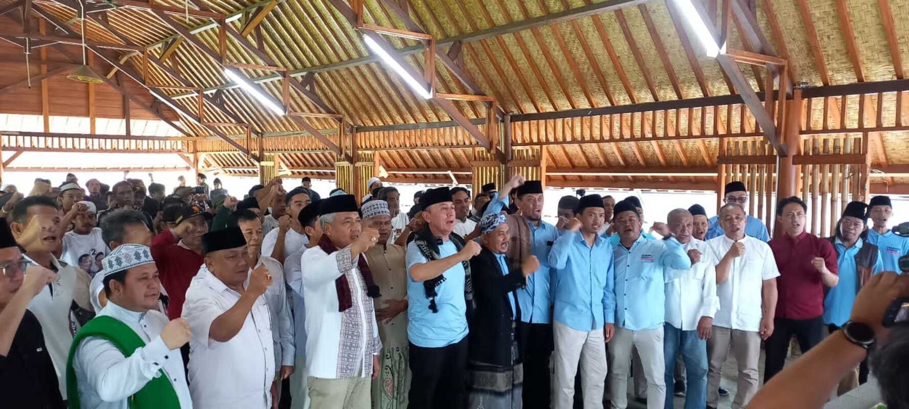 Iwan Bule Mendapatkan Dukungan Ratusan Ajengan Muda di Ciamis untuk Maju ke Senayan Dengan Kekuatan Lebih Mantap