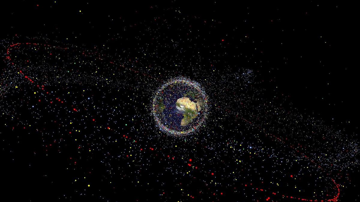 Mengenal Sampah Antariksa dan Potensi Risikonya