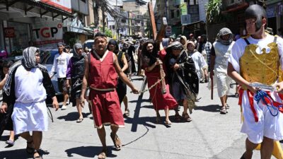 Melihat Lebih Dekat Prosesi Jalan Salib Tablo di Filipina