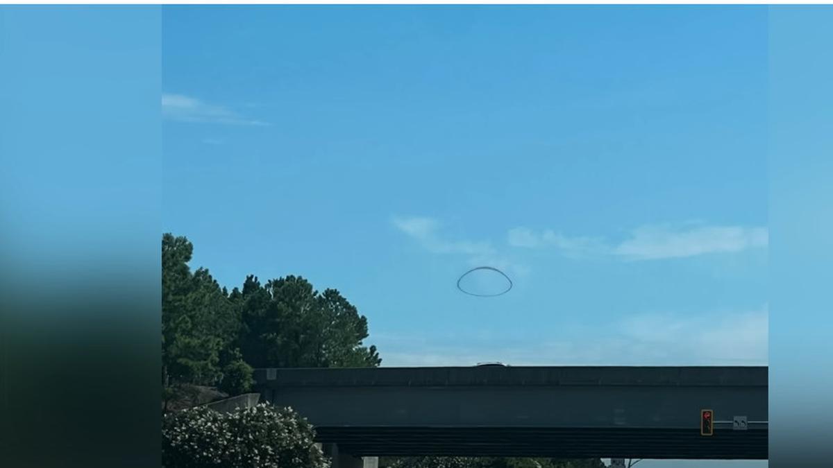 apa yang tersirat dari misteri Lingkaran Hitam muncul di Langit Virginia AS: Portal menuju Dimensi Lain atau Bukti Kedatangan UFO?