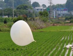 Korea Utara Mengirim 900 Balon Sampah ke Korea Selatan dari Seoul