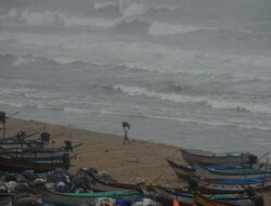 Topan Super Yagi Melanda Vietnam Utara, 4 Orang Tewas