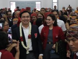 Sosok Effendi Simbolon Panggil Megawati Mundur: Analisis dan Harapan