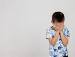 Memahami 5 Faktor yang Merusak Kepercayaan Diri Anak