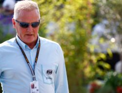 Pencopotan Herbert sebagai Steward F1: Analisis Menjanjikan