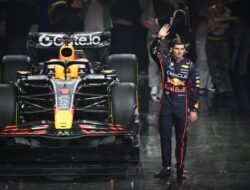 Max Verstappen Dicemooh dalam F1 75: Ancaman Boikot Inggris