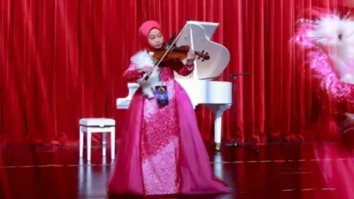 Violinist Cilik Azalea Syelyyendra Rilis Single Instrumental Ramadhan Karya Maher Zain