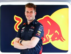 Pembalap Sim Mengungkap Set-up Mobil Pemenang Verstappen