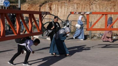 Palestina: Warga Tepi Barat di Bawah Batasan Israel