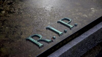 Tragedi Kematian Guru Muda di China: Serangan Jantung Akibat Lembur