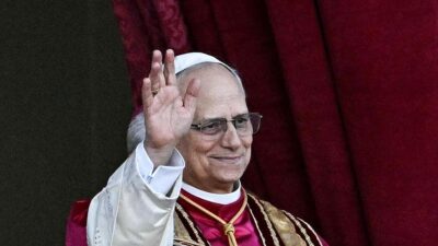 Paus Leo XIV Berdoa di Makam Paus Fransiskus