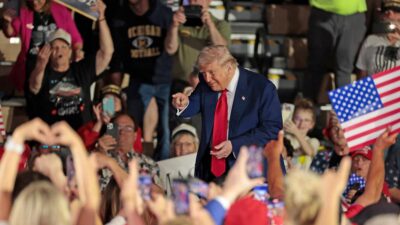 Pengungsi Kulit Putih Afrika Selatan Tiba di AS: Program Donald Trump