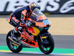 Rueda Memenangkan Balapan Moto3 Prancis dengan Keberuntungan