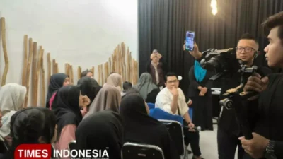 Firmansyah Raditya, Sulap Probolinggo: Tiket Tersedia!