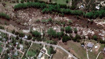 Pemandangan Sungai Guadalupe Texas Sebelum dan Sesudah Banjir