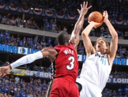 Dirk Nowitzki Breaks Record as All-Time Leading Scorer for Mavericks