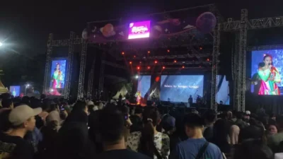 Halu Festival 2025 Vol 2 Plaza Surabaya: Konser Musik Nyaman