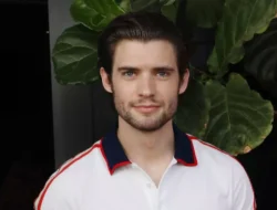 David Corenswet Minta Restu Henry Cavill untuk Film Supermanbaru