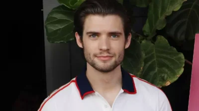 David Corenswet Minta Restu Henry Cavill untuk Film Supermanbaru