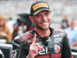 Dixon: Kisah Curi Pole Baltus yang Mencengangkan