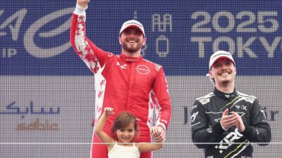Kebersamaan Emosional Oliver Rowland dengan Putrinya