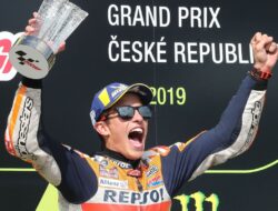 Marquez vs Rossi: Duel Legendaris di MotoGP