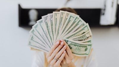 Wanita di China Kaget Menang Rp2,2 Miliar dari Lotre!