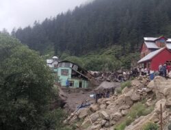 Hujan Deras Picu Banjir Bandang Kashmir, Korban 37 Orang