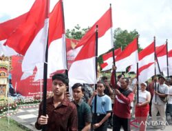 Aturan dan Etika Pengibaran Merah Putih: Penjelasan Penting!