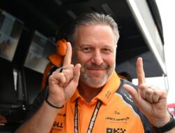 Zak Brown Mengenali Risiko Tanpa Pembalap Unggulan