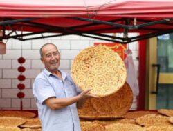 Roti Naan Kuqa: Hidangan Tradisional Xinjiang