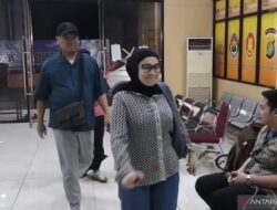 Uya Kuya dan Astrid Datangi Polres Metro Jaktim: Apa yang Terjadi?