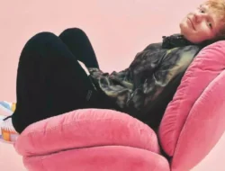 Ed Sheeran Rilis Album Baru: Ngamen di Jalanan London